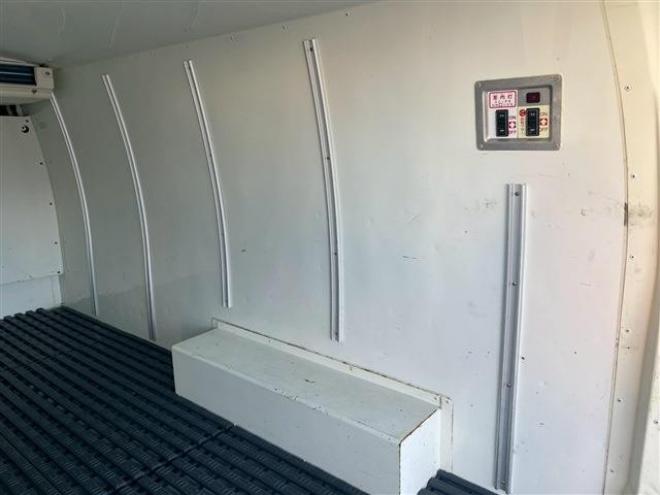 ハイエースバン3.0 低温冷凍バン ロング ディーゼルターボ 4WD　 3000