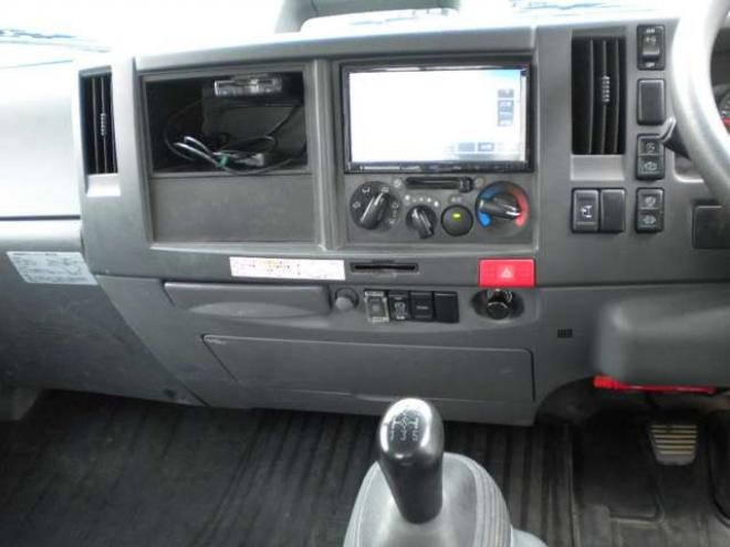 エルフ平ボディ　2PG-NPS88AR　 4WD 2990