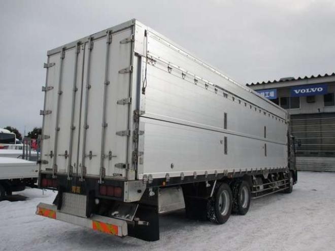 クオンチップ運搬車　ADG-CD4ZA　クオン　 2WD 13070