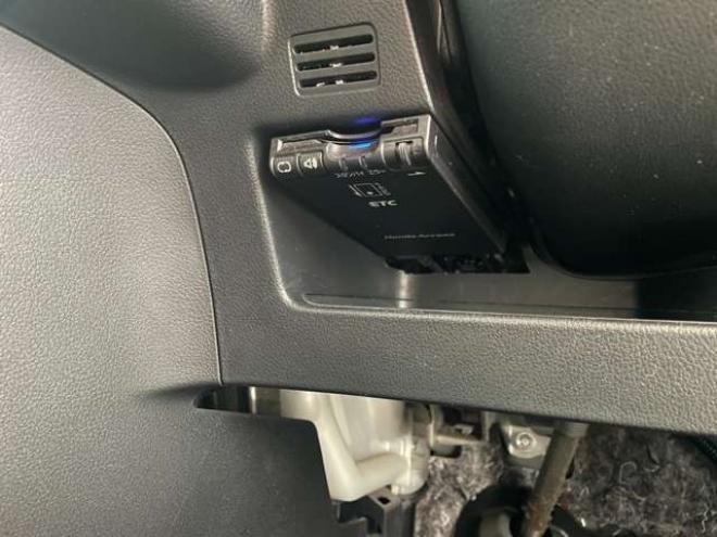 N-BOXスラッシュ X ターボパッケージ 4WD　1年走行距離無制限保証付/Bluetooth/純正8インチナビ・フルセグTV/バックカメラ/ETC/冬タイヤ装着/純正アルミホイール夏タイヤ付き/LEDフォグ/HIDヘッドライト/ステアリングヒーター/シートヒータ/法定整備/修復歴無 660