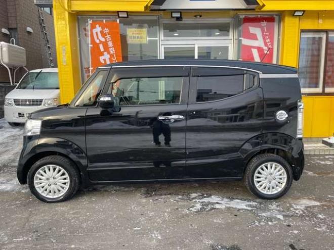 N-BOXスラッシュ X ターボパッケージ 4WD　1年走行距離無制限保証付/Bluetooth/純正8インチナビ・フルセグTV/バックカメラ/ETC/冬タイヤ装着/純正アルミホイール夏タイヤ付き/LEDフォグ/HIDヘッドライト/ステアリングヒーター/シートヒータ/法定整備/修復歴無 660