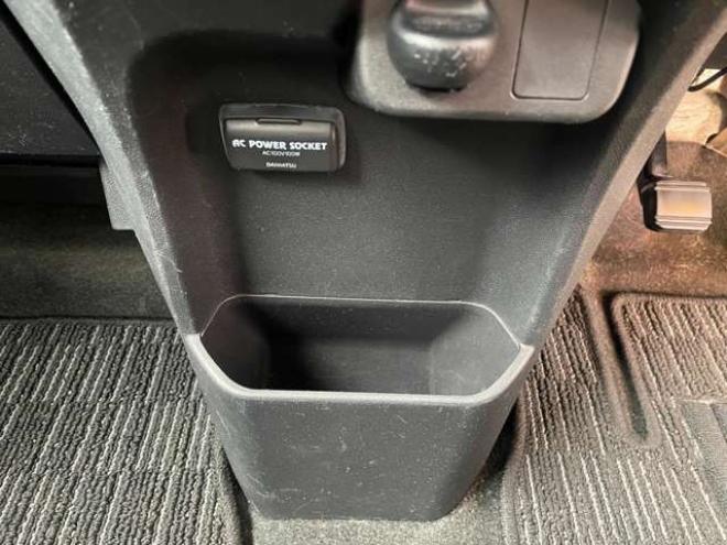 ウェイクX SA 4WD　1年走行距離無制限保証付/パワースライドドア/Bluetooth/ナビ・TV/バックカメラ/ETC/冬タイヤ装着/純正アルミホイール夏タイヤ付き/AC100V電源/ターボ/ワンオーナー/禁煙車/車検整備2年付き/法定整備/修復歴無し 660