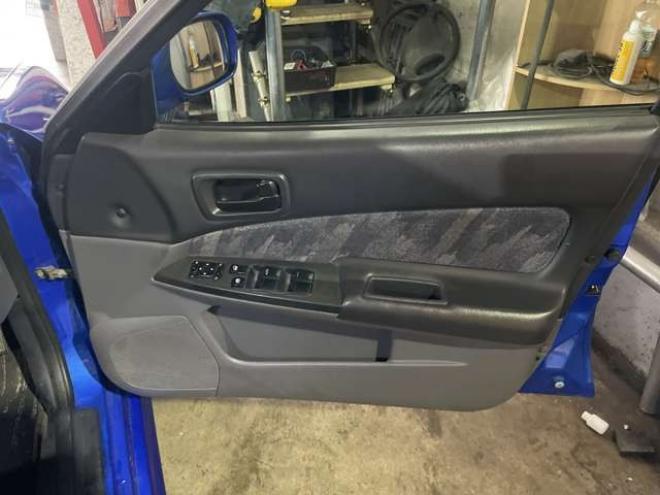 スカイライン2.5 25GT FOUR 4WD　5MT!4WD!検8年12月!市内コ・ミ・コ・ミ 2500