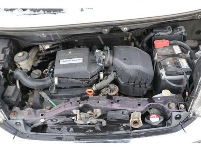 N-BOXカスタムG SSパッケージ 4WD　後期　検二年　バックカメラ　パワースライドドア　自社　ローンカノウ 660