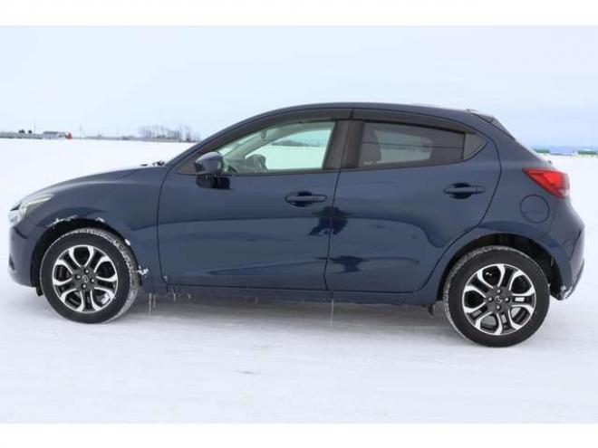 デミオ1.5 XD ツーリング Lパッケージ ディーゼルターボ　検2年　ターボ　革シート　TV　自社　ローンカノウ 4WD 1500