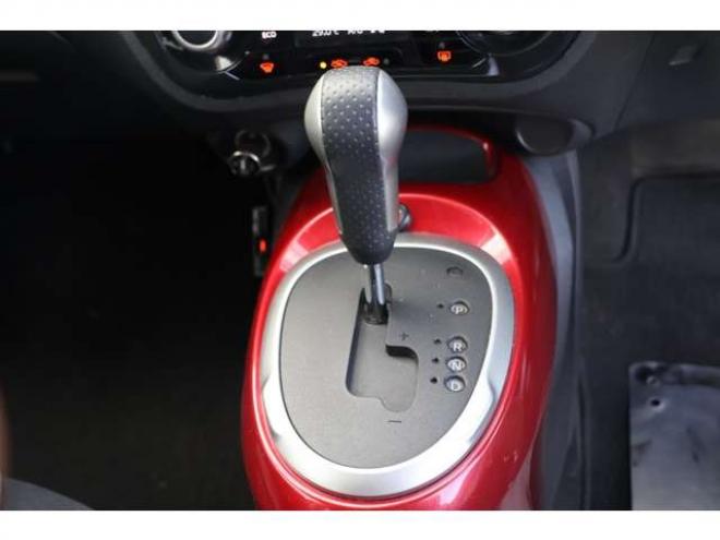 ジューク1.6 16GT FOUR 4WD　検2年　バックカメラ　自社　ローンカノウ 1600