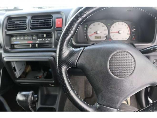 ジムニーランドベンチャー 4WD　検2年　スタッドレスタイヤ　自社　ローンカノウ 660