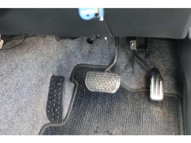 ジムニーランドベンチャー 4WD　リビルトタービン　シートヒーター　ハーフレザー 660