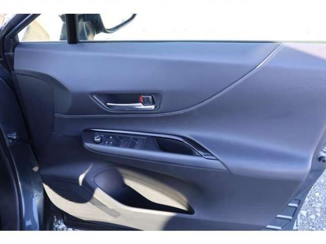 ハリアー2.0 S 4WD　検R9/7　本州仕入　バックカメラ　トヨタセーフティセンス 2000