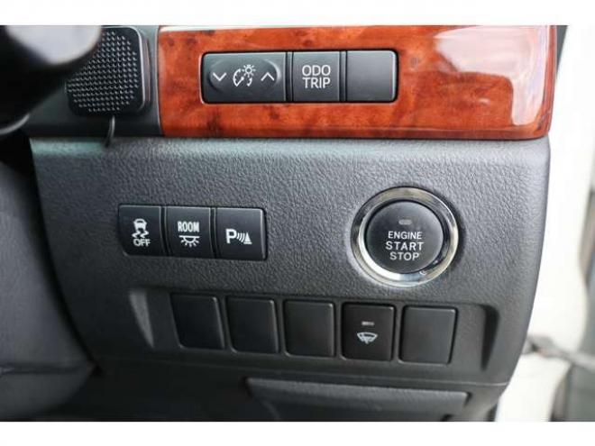 ヴェルファイア2.4 Z プラチナセレクション 4WD　検2年　両側電動スライドドア　キャプテンシート　自社　ローンカノウ 2400