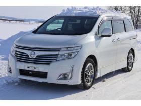 エルグランド　2.5 250ハイウェイスター 4WD　検2年　ETC　アラウンドビューモニター　ブルートゥース　自社　ローンカノウ 2500