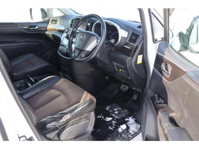 エルグランド2.5 250ハイウェイスター 4WD　検2年　ETC　アラウンドビューモニター　ブルートゥース　自社　ローンカノウ 2500