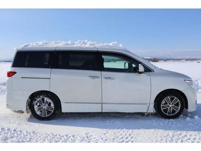 エルグランド2.5 250ハイウェイスター 4WD　検2年　ETC　アラウンドビューモニター　ブルートゥース　自社　ローンカノウ 2500