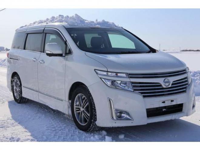 エルグランド2.5 250ハイウェイスター 4WD　検2年　ETC　アラウンドビューモニター　ブルートゥース　自社　ローンカノウ 2500