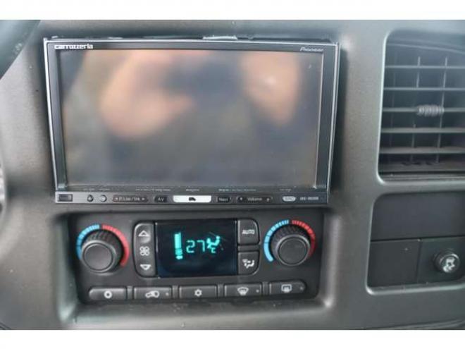 ユーコンデナリ 6.2 V8 4WD　検1年　貨物登録　革シート　サンルーフ　自社　ローンカノウ 6000