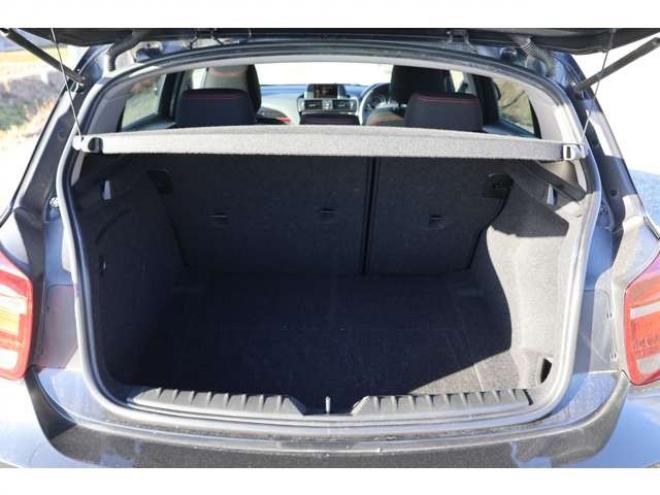 BMW1シリーズ 116i　検2年　バックモニター　自社　ローンカノウ 正規輸入車 2WD 1600