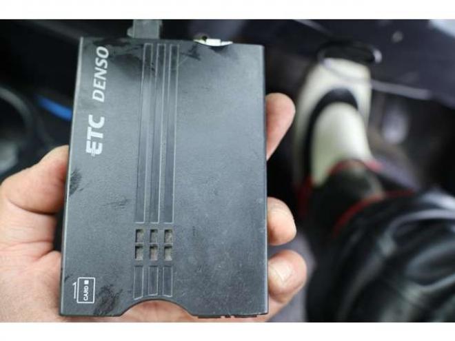 アクア1.5 S　検2年　スタッドレスタイヤ　自社　ローンカノウ 2WD 1500