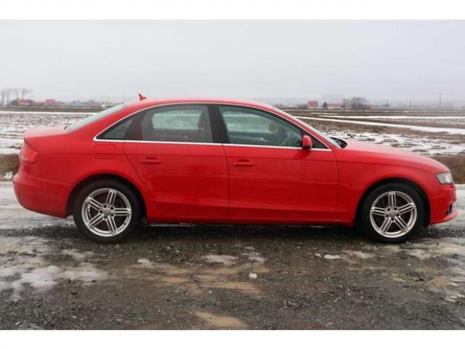 アウディA4 2.0 TFSI クワトロ 4WD　検二年　自社　ローンカノウ 正規輸入車 2000