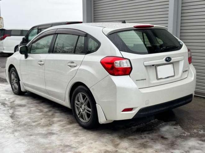 インプレッサスポーツ 2.0 i アイサイト 4WD　ナビ　TV　Bカメラ　Egスターター　夏冬タイヤ 2000