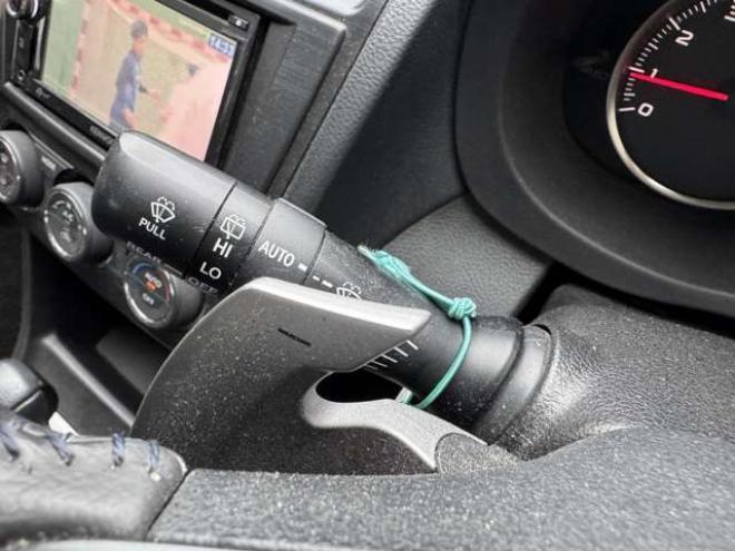 インプレッサスポーツ 2.0 i アイサイト 4WD　ナビ　TV　Bカメラ　Egスターター　夏冬タイヤ 2000