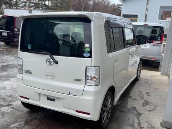 ピクシススペースカスタム X 4WD　夏冬タイヤ　ナビ　TV　HID　Bluetooth 660