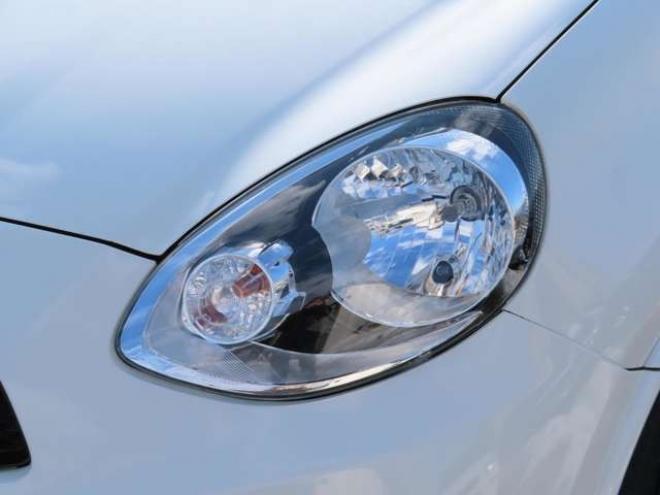 マーチ1.5 NISMO S　HKS車高調・HKSマフラー・16インチAW・5速MT・ナビ・TV・Bluetooth 2WD 1500