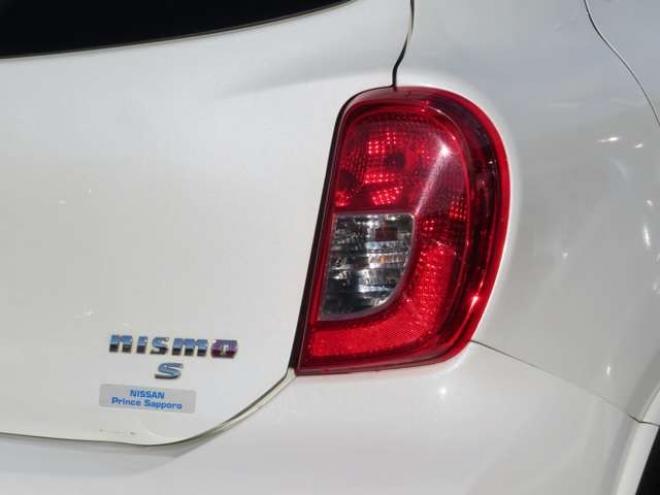 マーチ1.5 NISMO S　HKS車高調・HKSマフラー・16インチAW・5速MT・ナビ・TV・Bluetooth 2WD 1500