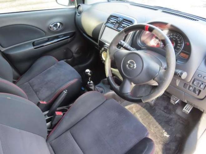 マーチ1.5 NISMO S　HKS車高調・HKSマフラー・16インチAW・5速MT・ナビ・TV・Bluetooth 2WD 1500