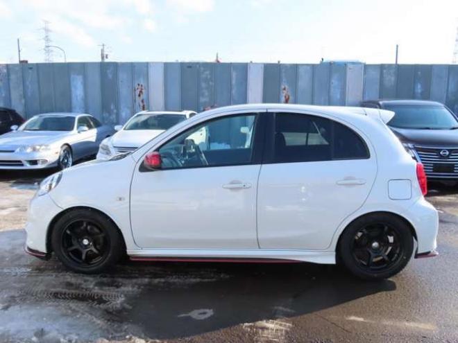 マーチ1.5 NISMO S　HKS車高調・HKSマフラー・16インチAW・5速MT・ナビ・TV・Bluetooth 2WD 1500