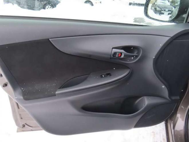 カローラフィールダー1.5 X HIDリミテッド 4WD　夏冬タイヤ付き・ナビ・TV・ETC 1500