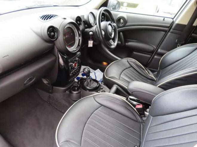 ミニクロスオーバー クーパーS オール4　HID・ETC・スタッドレス・ポリマーコーティング 正規輸入車 4WD 1600