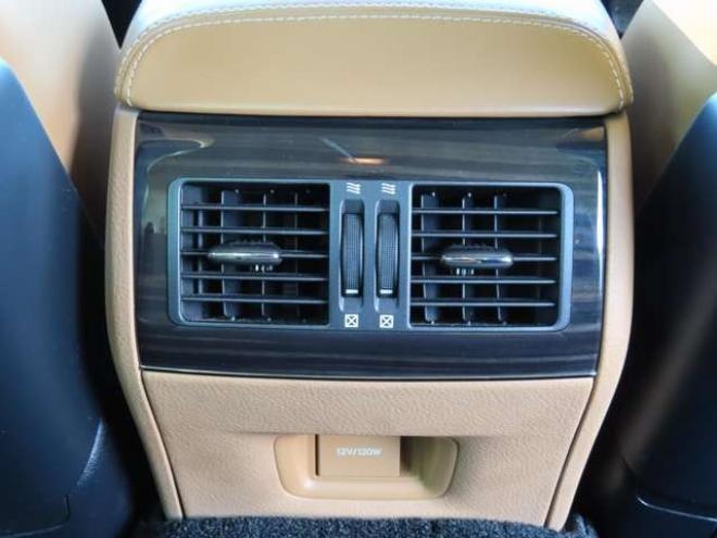 レクサスLS 460 バージョンC Iパッケージ　エンジンスターター・ETC・ステアリングヒーター・シートヒーター・革シート・クルーズコントロール 2WD 4600