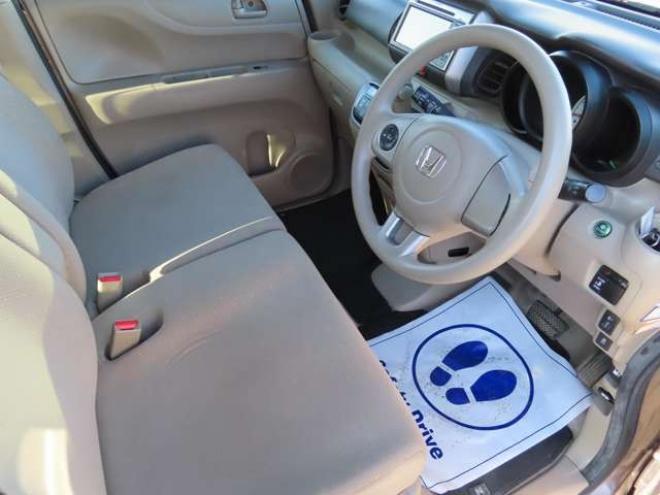 N-BOXG Lパッケージ 4WD　 660