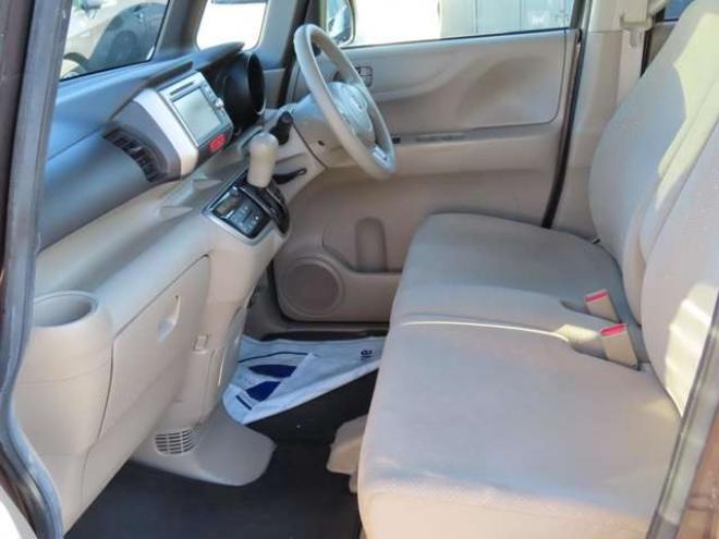 N-BOXG Lパッケージ 4WD　 660