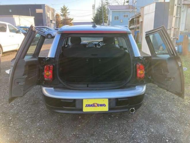 ミニクラブマン クーパー　サクラ・エディション日本 ETC ナビ 革シート キーレスエントリー パワーシート 正規輸入車 2WD 1600