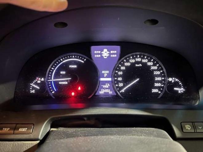 レクサスLSハイブリッド 600h バージョンC Iパッケージ 4WD　WALD&モデリスタエアロ・左右出しマフラー・20インチAW・エアサスコントローラー・ブラックレザー・パワートランク・純正HDDナビ・バックモニター・純正エンジンスターター・カードキー 5000