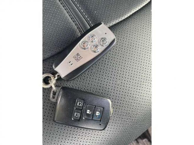 アルファードハイブリッド 2.5 S E-Four 4WD　 2500