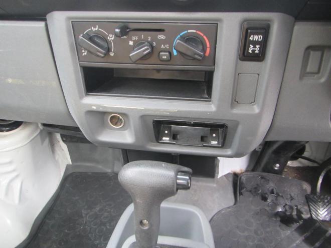 クリッパートラック GBD-U72T 4WD 660 2Dr