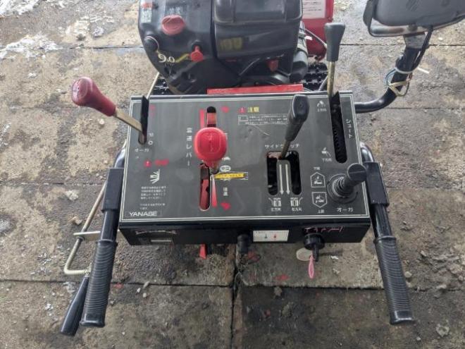 除雪機ヤナセ　88HST　９馬力　HST