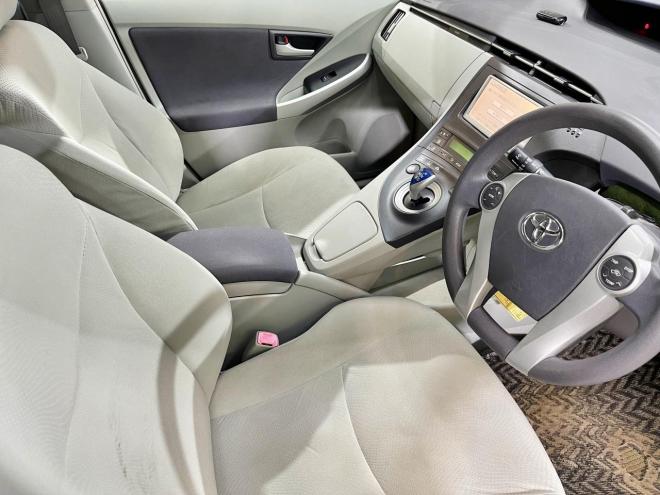 プリウス1.8S 5年保証 スマキー ナビTV Bカメ ETC 寒冷地仕様 禁煙 車検整備2年付 修復歴無