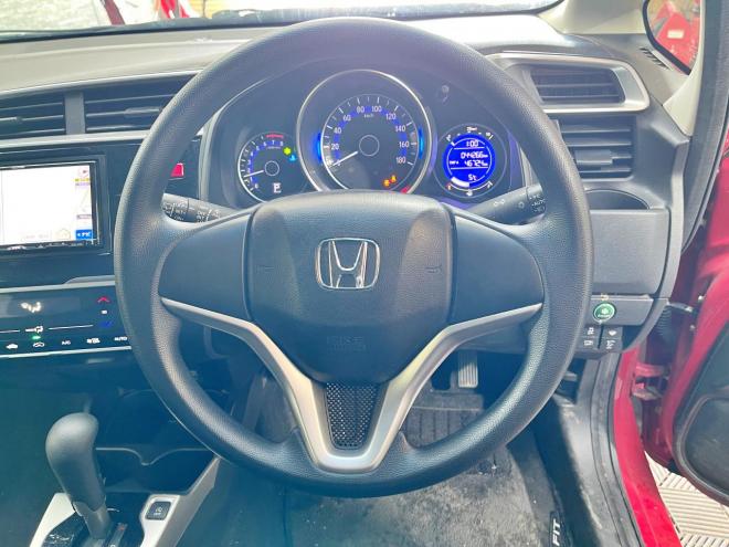 フィット13G Lパッケージ 4WD 5年保証 スマキー ナビTV Bカメ ドラレコ ETC 寒冷地仕様 禁煙 車検整備2年付