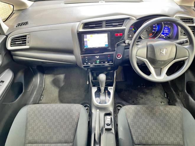 フィット13G Lパッケージ 4WD 5年保証 スマキー ナビTV Bカメ ドラレコ ETC 寒冷地仕様 禁煙 車検整備2年付