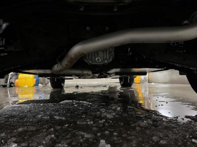 フォレスターアドバンス　寒冷地仕様　禁煙車　安全装備アイサイト　パワーバックドア　純正ブラックハーフレザーシート　純正１８インチＡＷ　スタッドレスタイヤ付　純正ナビ　フルセグ地デジ　Ｂｌｕｅｔｏｏｔｈ　バックカメラ　ＥＴＣ 4WD 2000 5Dr