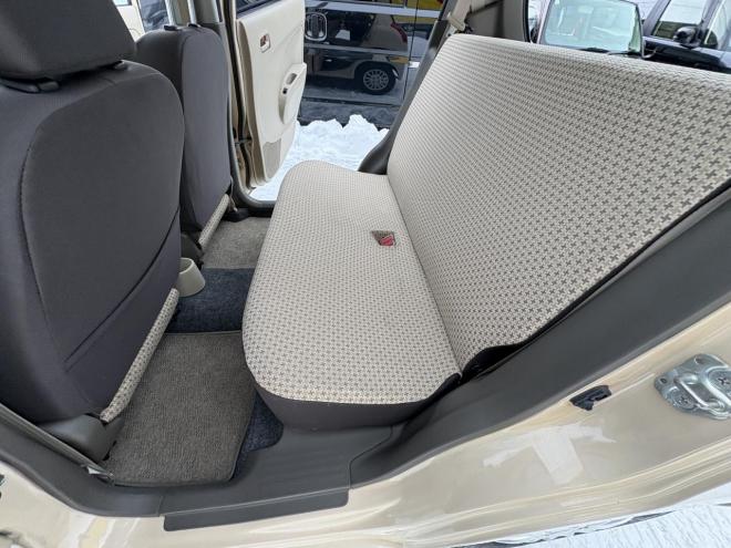 アルトALTO 4WD F 禁煙車　管理車両　寒冷地　４速オートマキーレス　アルミホイル　新品スタットレスタイヤ　DVDデスプレイオーディオ　キーレス　2検　エンジンオイル交換・オイルエレメント交換　エンスタ 4WD 660 5Dr