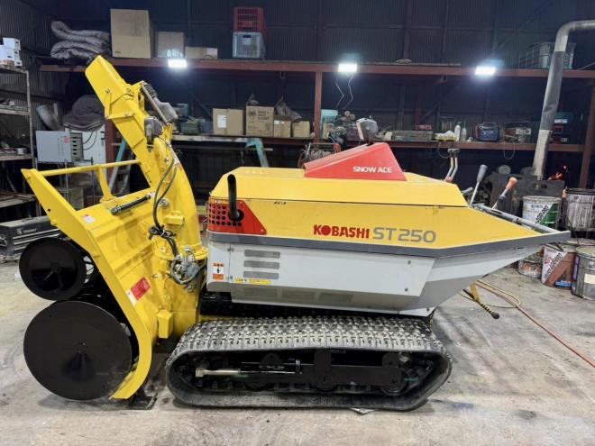 除雪機状態良好！コバシ ST250 25馬力 大型ディーゼル 2段オーガ 大雪対策に