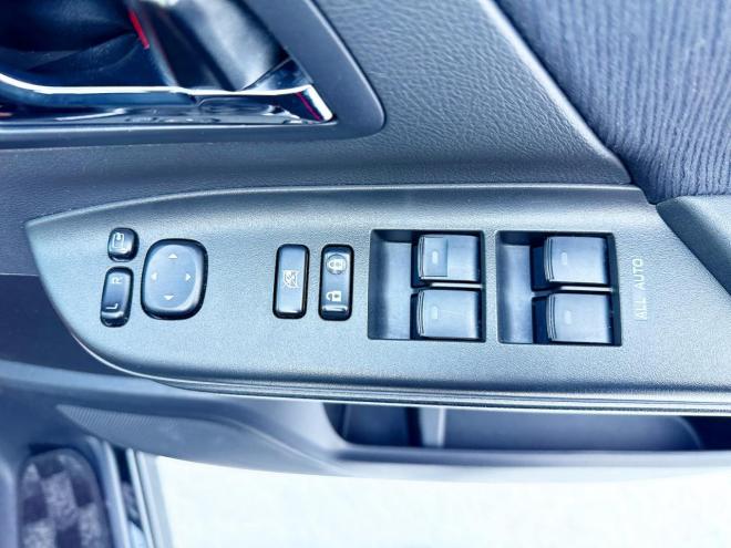 ヴェルファイア2.4ZプラチナセレクションⅡ 4WD　ローンが不安な方＜優遇ローン＞本州仕入　寒冷地仕様　 アルパインHDDナビ　両側パワースライド　19AW 4WD 2400 ５Dr