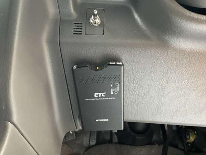 ハイラックスサーフ3.0 SSR-X ディーゼルターボ 4WD　サンルーフ　リフトアップ　ETC　パワステ　パワーウィンドウ　社外アルミ　ABS　キーレス　CDオーディオ 3000