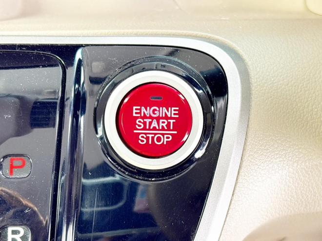 N-BOX660G Lパッケージ 4WD　ローンが不安な方＜優遇ローン＞　1年保証　片側パワースライドドア 