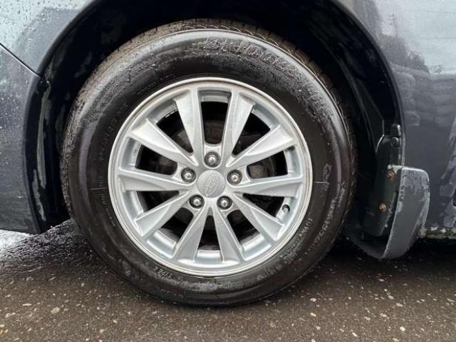 インプレッサスポーツ 1.6 i-L 4WD　アイドリングストップ　フォグランプ　横滑り防止装置　社外CDオーディオ　純正アルミホイール夏　社外アルミホイール冬 1600