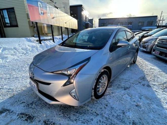 プリウス1.8 S E-Four 4WD　ナビ　TVバックモニター 1800